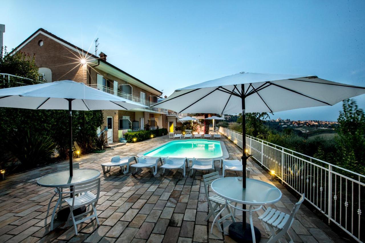 Holiday Residence Belohorizonte Macerata Exterior foto