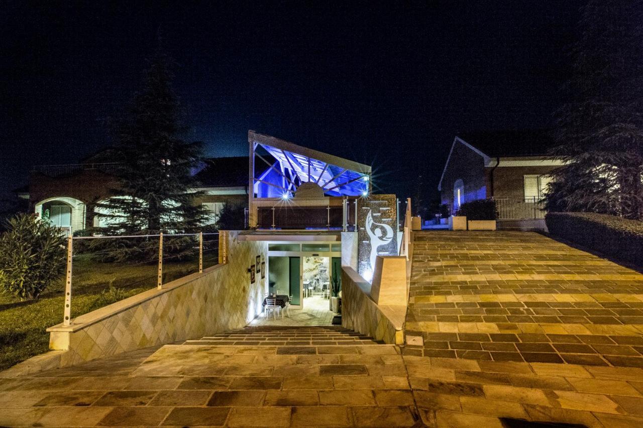 Holiday Residence Belohorizonte Macerata Exterior foto